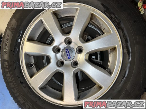 ORIGINÁL ALU KOLA VOLVO 215_65 R16 s zimní MICHELIN ALPIN 6 – fotografie 1