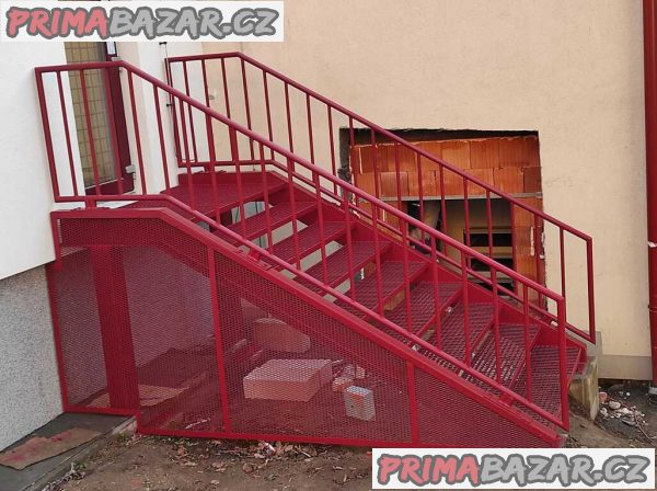 Kovovýroba - vrata, brány, ploty, zábradlí, schodiště apod. – fotografie 5