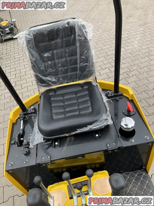 Minibagr, Bagr CR90, mimoosý, hmotnost 900 kg – fotografie 4