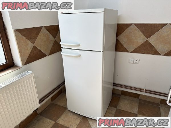 361 Lednice kombinovaná BOSCH – fotografie 1