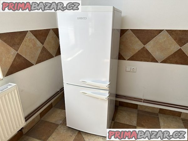 448 Lednice kombinovaná BEKO – fotografie 1