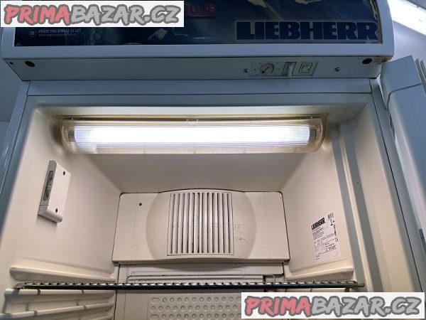 386 Prosklená lednice chladnice vitrína LIEBHERR FKDv 4302 – fotografie 2