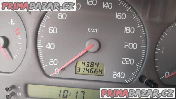 Volvo V70 – fotografie 2