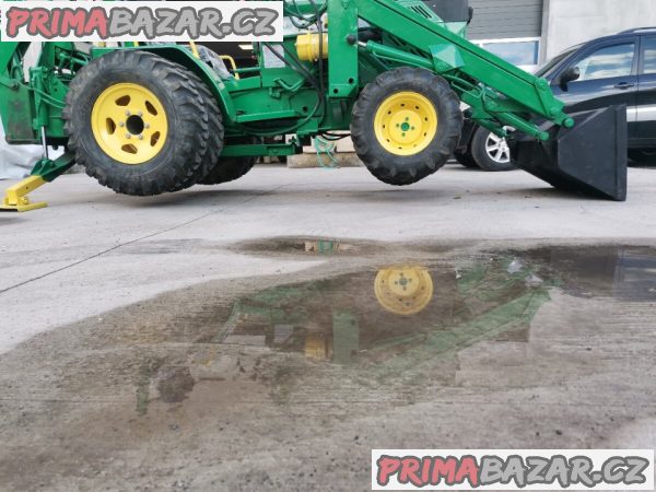 Malotraktor s čelním nakladačem 4x4 Ferrari W22-3-3W – fotografie 2