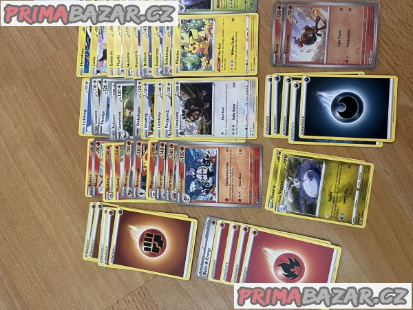 Pokémon karty – fotografie 2