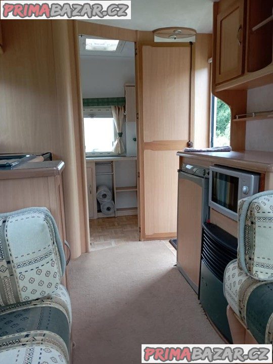 Prodám velmi zachovalý karavan Elldis Hurricane – fotografie 9