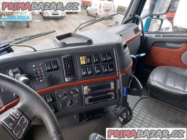 Prodám Hákový nosič kontejneru VOLVO FH16 8x4 – fotografie 9