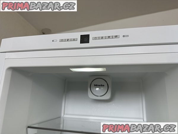 702 Lednice kombinovaná MIELE KFN 29132D ws NOFROST A++ – fotografie 3