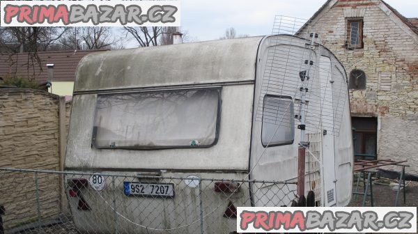 Karavan s TP před opravou, nebo na zahradu. – fotografie 3