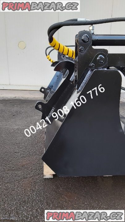 Predám novú lopatu s pridržiavačom na EURO traktor – fotografie 4