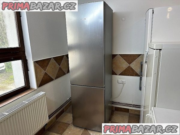635 Lednice kombinovaná SIEMENS KG39E2L4A nerez A+++ – fotografie 1
