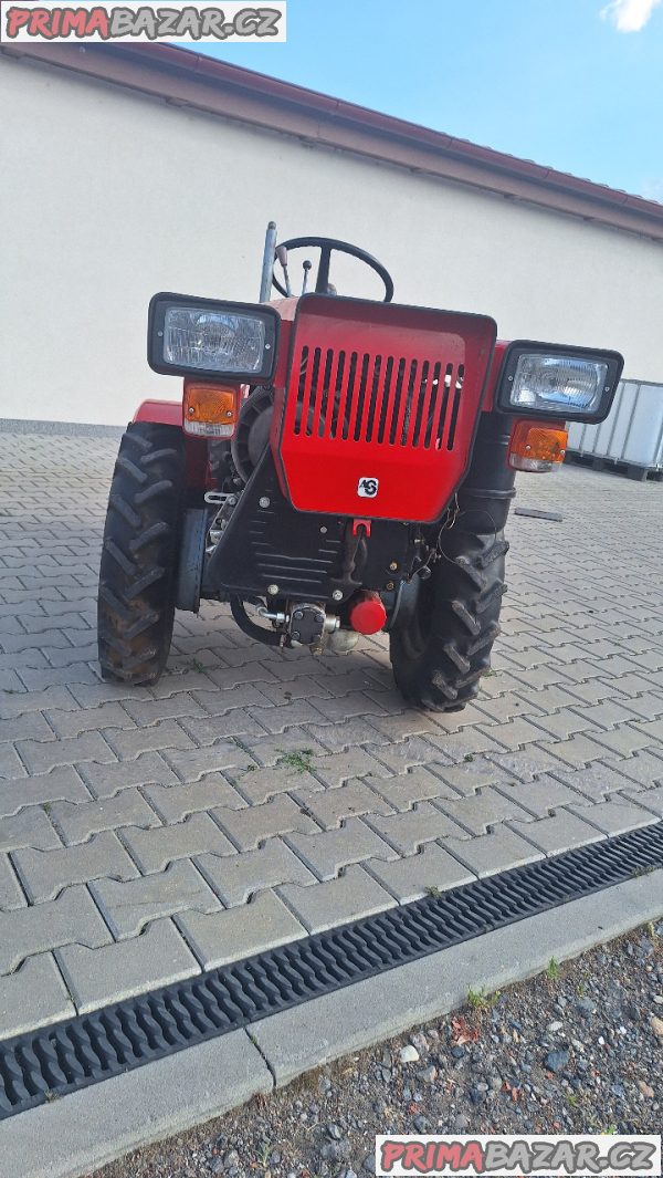 malotraktor TZ-4K-14 s motorem dvouválec – fotografie 3