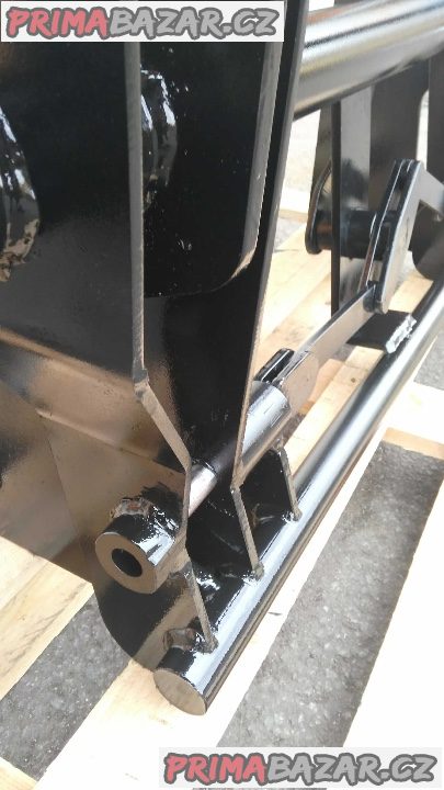 Adaptér z Manitou na EURO traktor čelný nakladač – fotografie 9