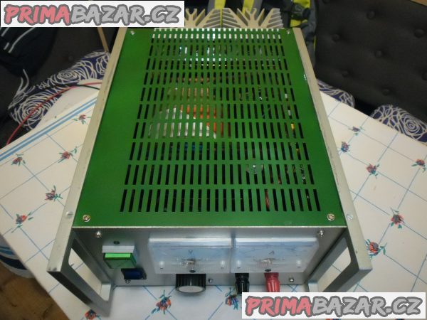 Výkonný napájecí zdroj pro radiostanice 13,8V/40A – fotografie 2