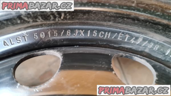 Prodám 15"zimní pneu 185/65 R15+disky -LEVNĚ – fotografie 4