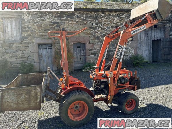 Traktor Kubota B7-IOO 4WD s příslušenstvím – fotografie 4