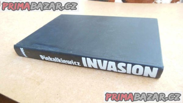 Kniha INVASION – fotografie 1