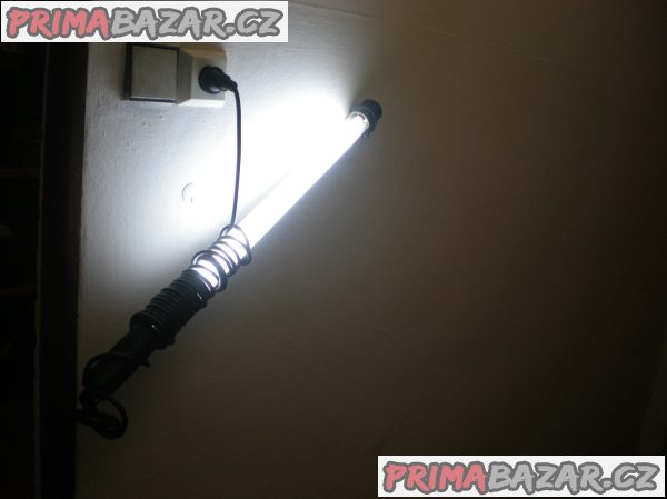PŘENOSNÁ LAMPA – fotografie 2