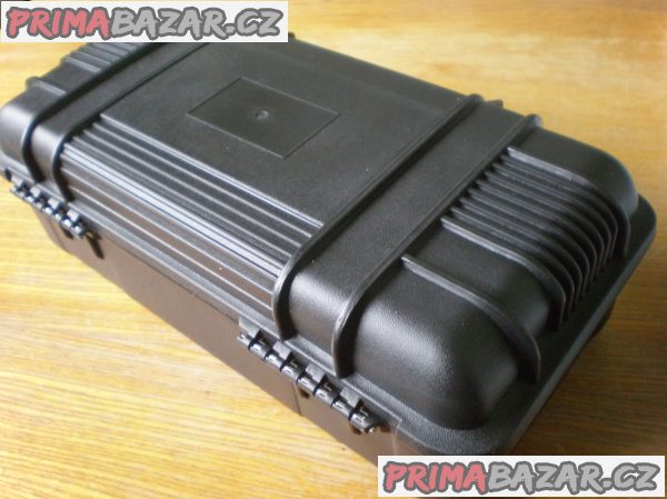 PLASTOVÝ BOX – fotografie 3