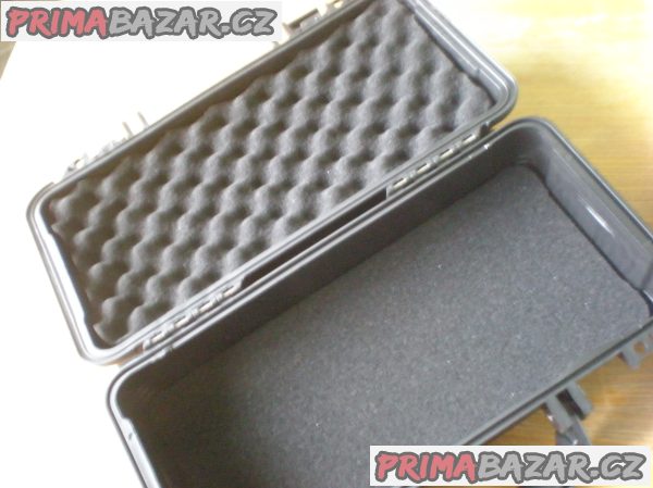 PLASTOVÝ BOX – fotografie 5