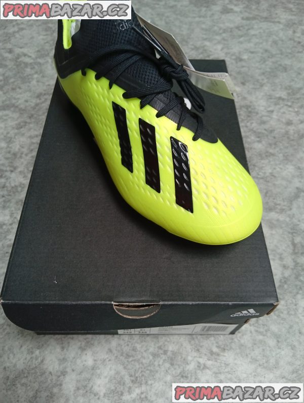 Kopačky Adidas Predator Freak. – fotografie 1