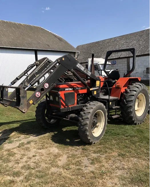 Traktor Zetor 4340 (1997) – 60 HP, originální nakladač – fotografie 1