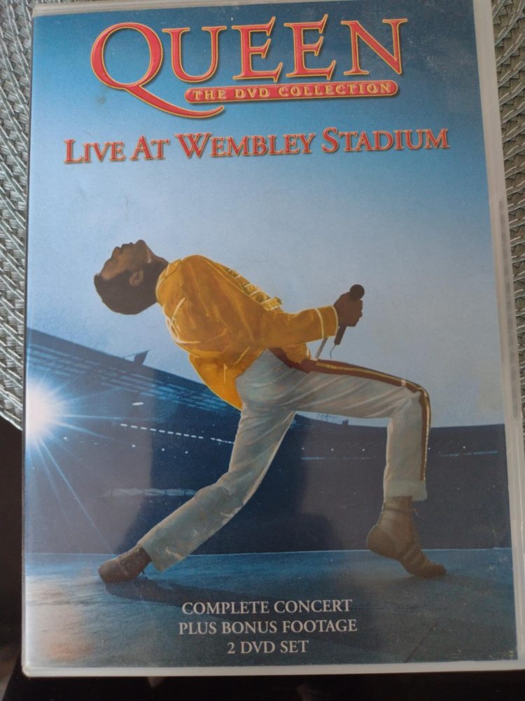 Dvou DVD Queen - Koncert ze stadionu ve Wembley – fotografie 1