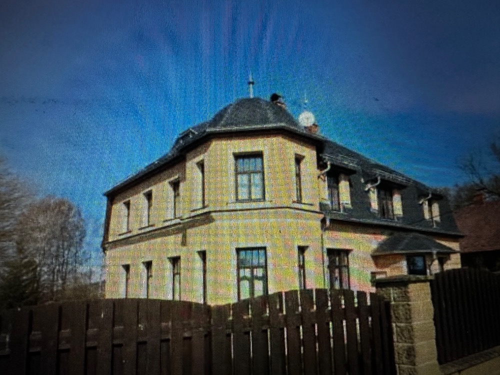 RD Krásná Lípa, zast. pl. 185 m2, zahrada 1.009 m2 – fotografie 1
