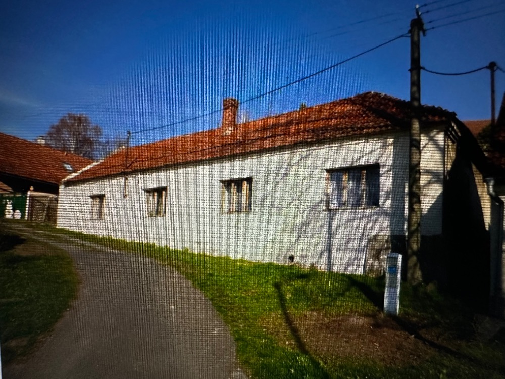 RD Klučov, zast. pl. 391 m2 – fotografie 1